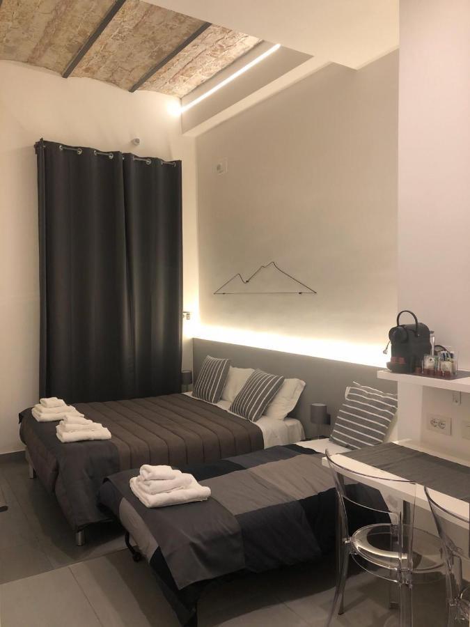 Vesucharme Suite Luxury Room Napoli Eksteriør bilde